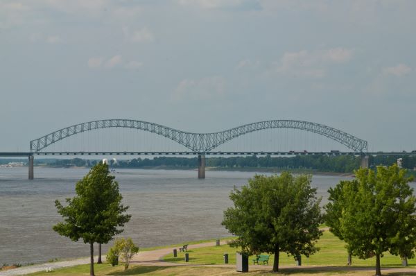 I-40 Bridge Over Mississippi River Open Early