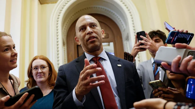 Democrats lean into MAGA infighting over Epstein files