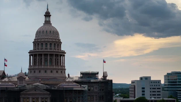  Texas House to vote on controversial redistricting plan