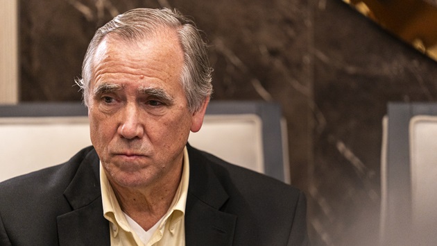 Democratic Sen. Merkley in marathon floor speech to protest Trump’s ‘growing authoritarianism’