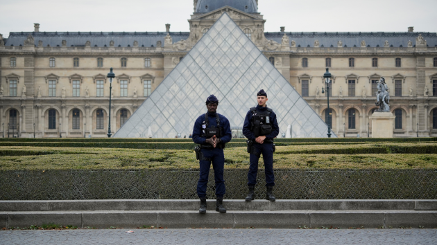 French police arrest 2 Louvre jewel heist suspects amid manhunt