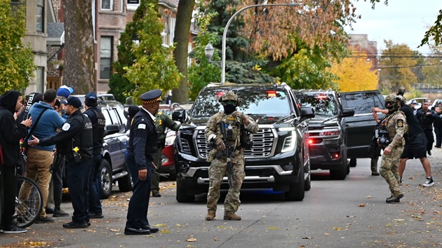DOJ drops charges against 2 people accused of ramming vehicles of federal agents conducting Chicago immigration sweeps
