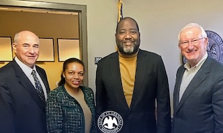 Former Mississippi Gov. Ronnie Musgrove Visits Clarksdale, Meets With Mayor