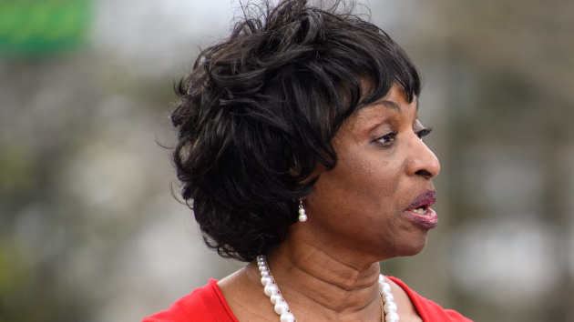 Progressives take on Democratic incumbents as midterm primaries kick off