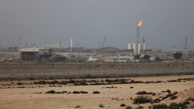 Oil and gas prices surge as Iran escalates strikes on Gulf refineries