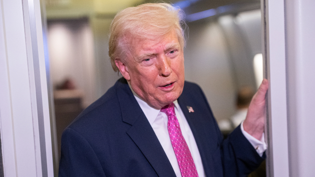 Dow soars over 950 points after Trump suggests US may end Iran war without reopening Strait of Hormuz