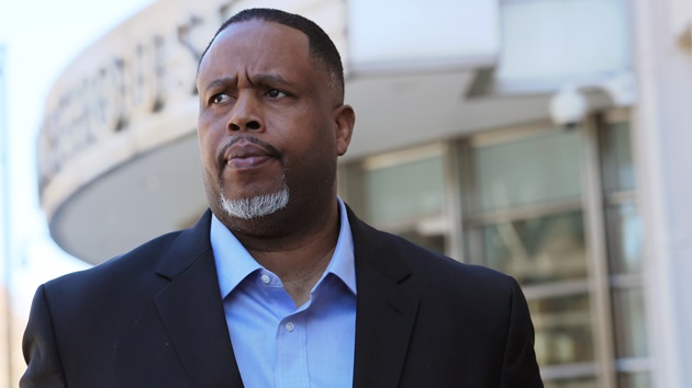 Damon Jones pleads guilty in gambling cases: ‘I would like to sincerely apologize’