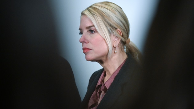 DOJ says House Oversight’s subpoena ‘no longer obligates’ Bondi testimony in Epstein matter