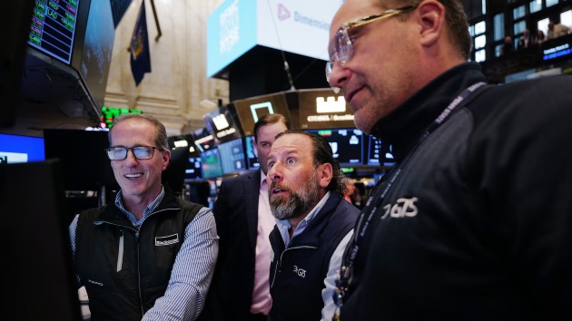 Stocks tick lower after Trump vows to hit Iran ‘extremely hard’ in coming weeks