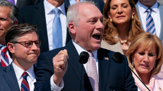 House approves short-term FISA spy powers extension amid GOP infighting