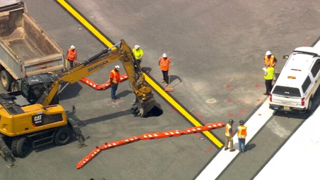 Sinkhole shuts down runway at LaGuardia International Airport