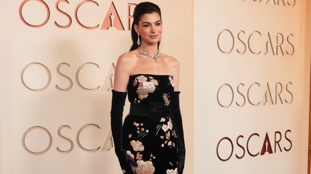 Anne Hathaway pregnant with 3rd child, reveals news in Instagram video