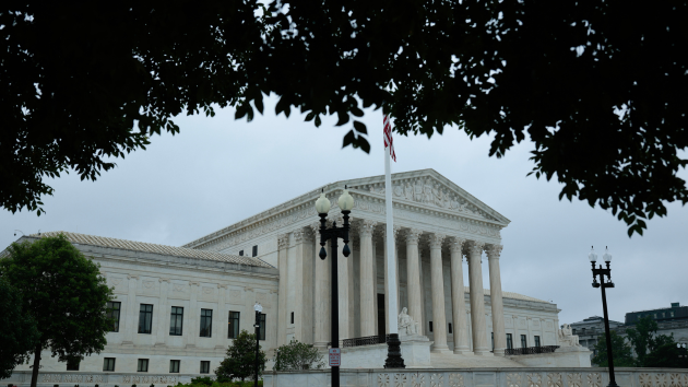 Supreme Court lets Trump turn away asylum seekers at the border