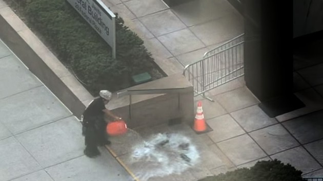 Man in custody after setting off ‘incendiary device’ outside federal building in Manhattan
