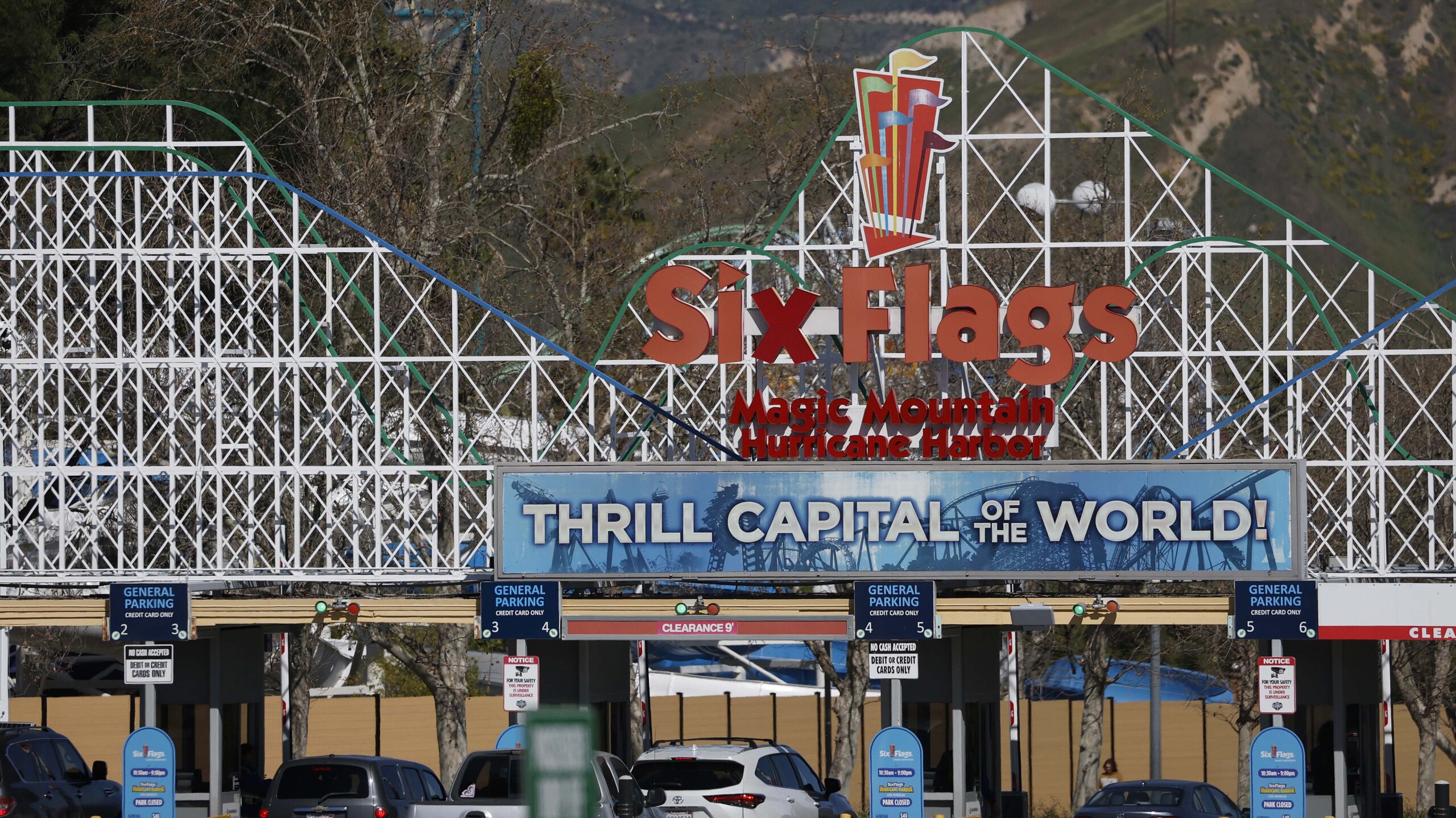 X2 roller coaster shut down at Six Flags Magic Mountain amid lawsuits
