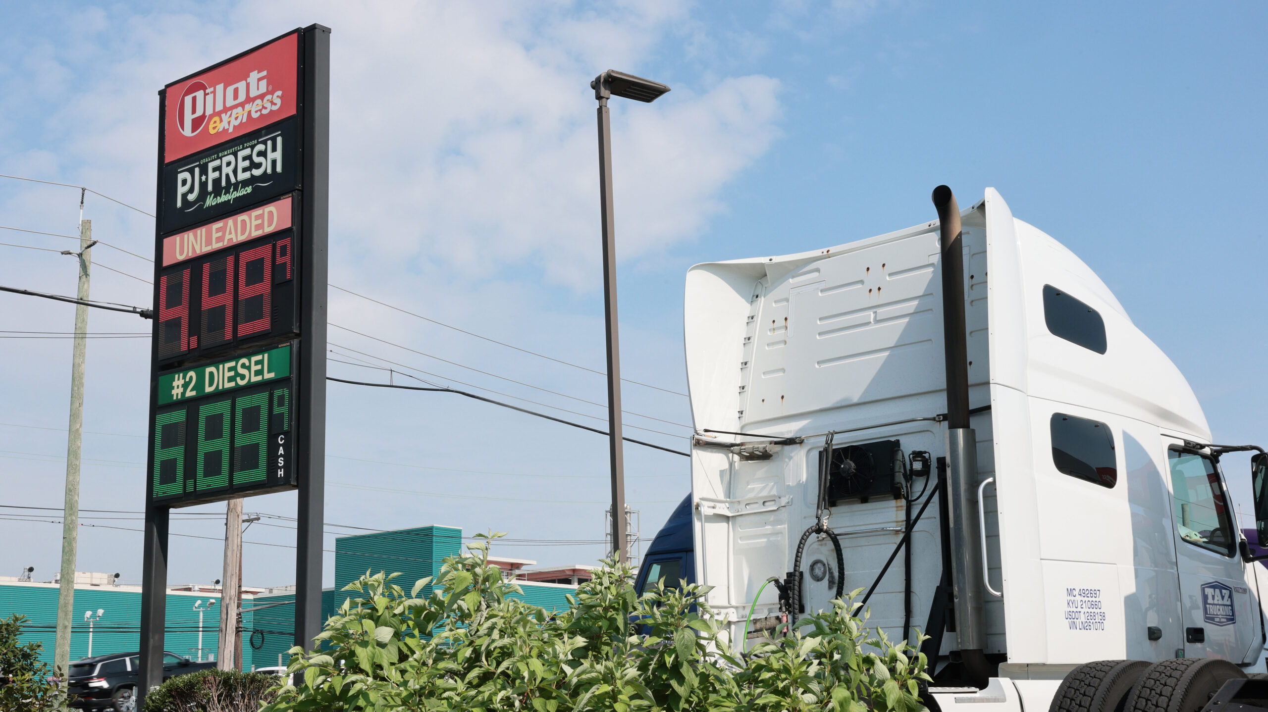 Diesel prices at record highs amid Strait of Hormuz disruption, Russia-Ukraine war