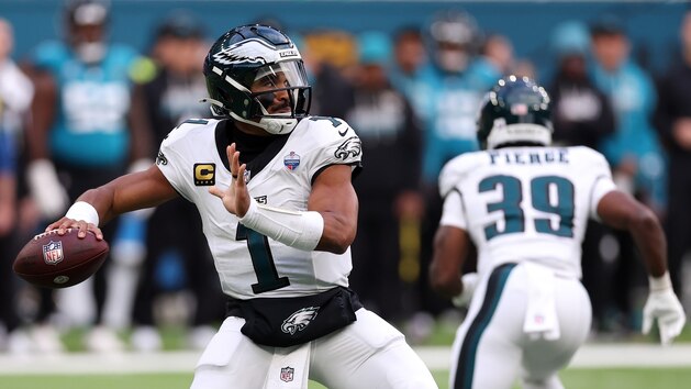 Eagles coach defends handling of Jalen Hurts’ blood clots diagnosis